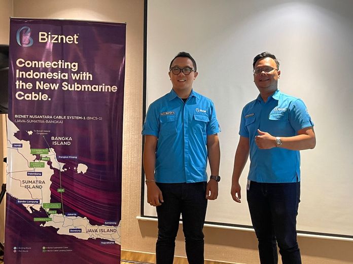 Vice President Territory East, Dedy Pramulia didampingi  Senior Manager Territory East 3, Kenisa Kristo Marnaektua saat media Gathering di Tuban Badung pada Kamis 3 Oktober 2024.