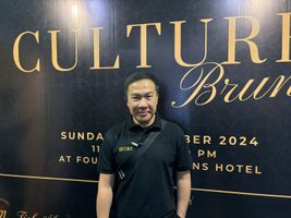 Hermy Wirawan dari Lv C&C Management Model Bali.