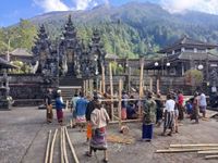 Karya di Pura Pasar Agung, Pendakian Gunung Agung Dilarang di Semua Pos Pura Pasar Agung
