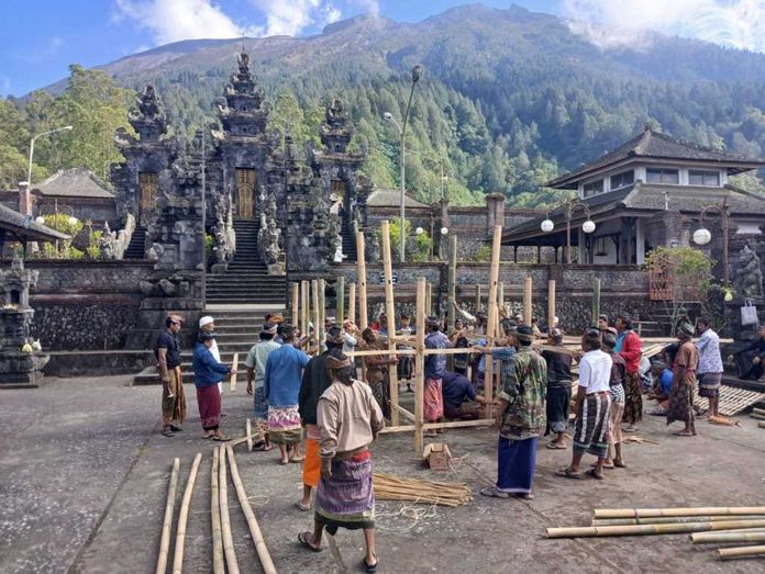 Pura Pasar Agung