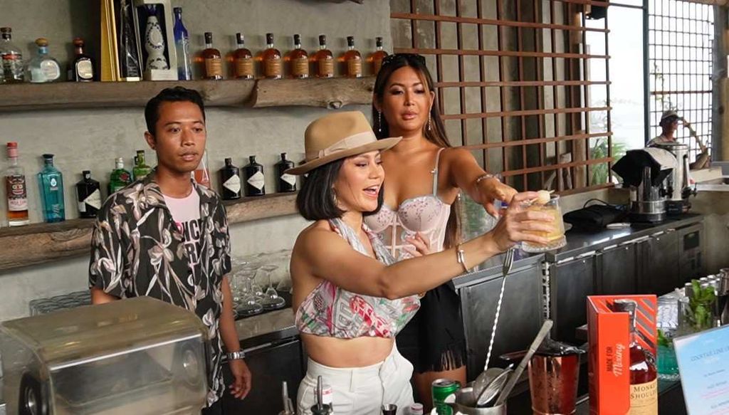 Women Behind the Bar
