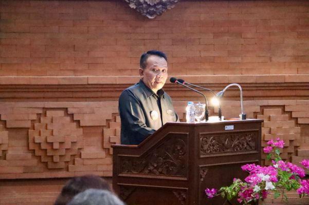 Sidang Paripurna DPRD Kota Denpasar Sidang Paripurna DPRD Kota Denpasar