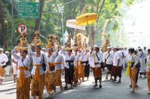 Upacara Nyenuk Rangkaian Karya Pura Agung Jagatnatha, Ogoh-Ogoh Panca Dewata dan Tradisi Megayot Iringi Prosesi Karya Padudusan Agung lan Ngenteg Linggih