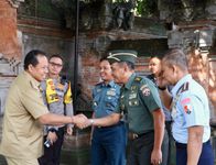 Pj Gubernur Mahendra Jaya Tegaskan Komitmen Semua Pihak Sukseskan Pemilihan Kepala Daerah Serentak 2024 Pj Gubernur Mahendra Jaya