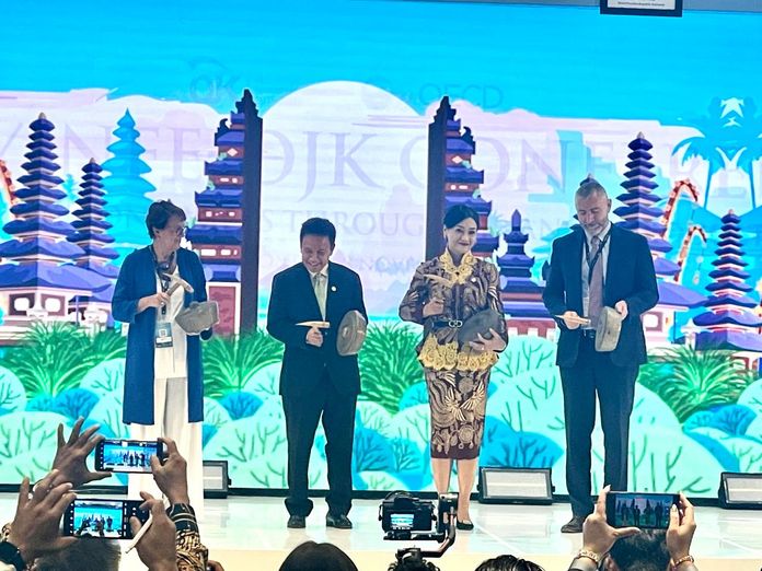 OJK dan OECD Bahas Tantangan Literasi Keuangan di Era Digital Internasional OJK dan OECD