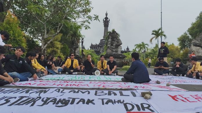 Wayan Koster Terima Tantangan Diskusi Terbuka Aliansi BEM se-Bali Dewata Dwipa di Bajra Sandhi Koster