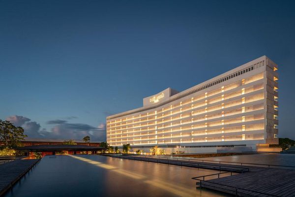 The Meru Sanur dan Bali Beach Hotel, Perayaan Natal dan Tahun Baru dengan Sentuhan Glamour