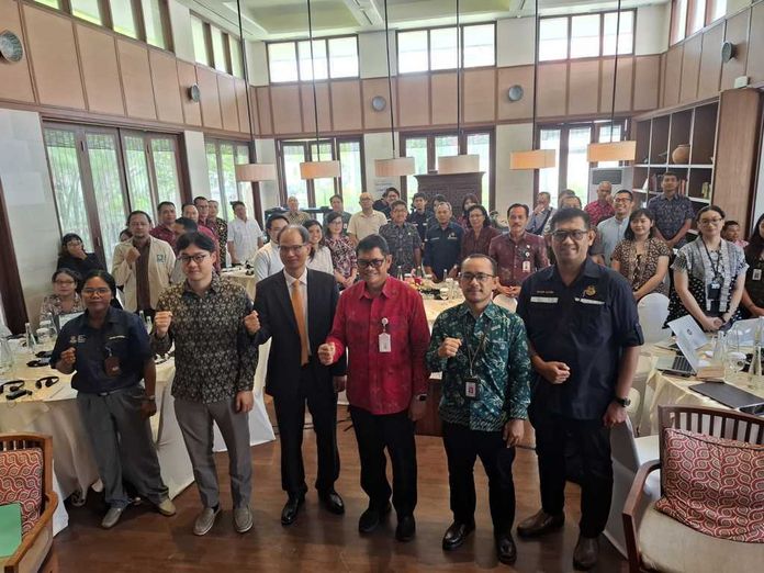 bPn_ Kelayakan Studi Kelayakan untuk Mendukung Transformasi Sistem Transportasi Publik Berkelanjutan di Bali
