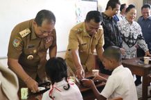Pj Bupati Lihadnyana Gelar Uji Coba Makan Bergizi Gratis di Sumberklampok, Dapat Apresiasi Pj Gubernur Bali Uji Coba Makan Bergizi Gratis