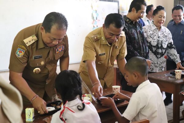 Uji Coba Makan Bergizi Gratis