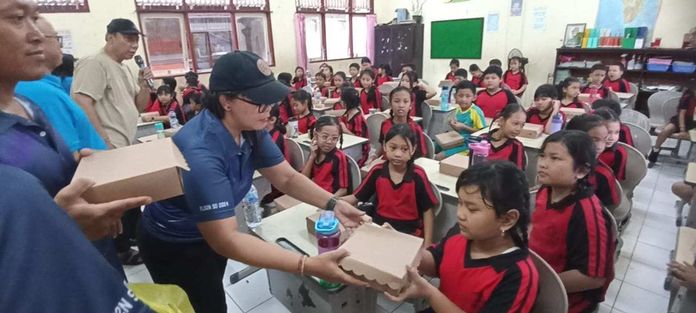 BaliPortalNews_ Makan Siang Makan Siang