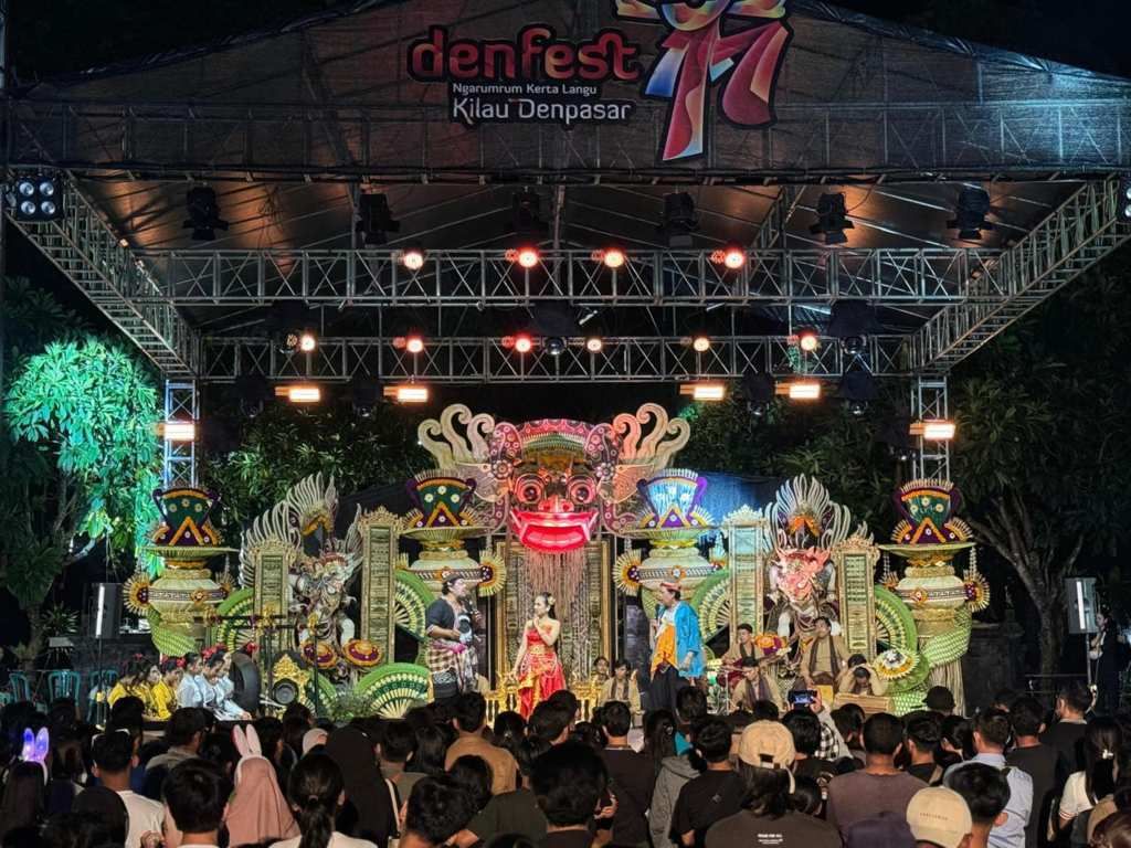 Penutupan Denfest