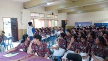 Edukasi Safety Riding di Sekolah Astra Motor Bali Berbagi Bersama Puluhan Siswa Safety Riding