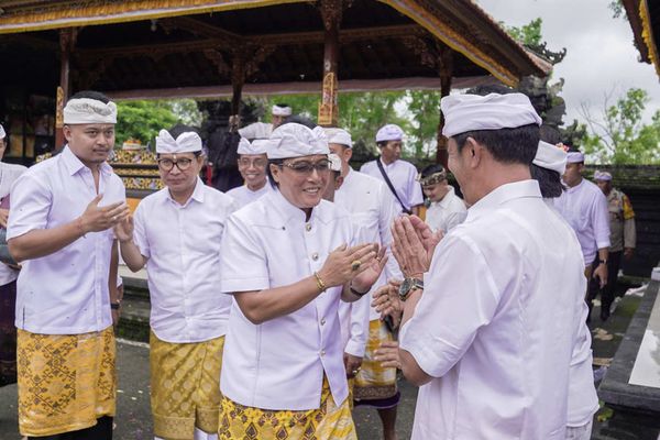 Upacara Melaspas Tapakan