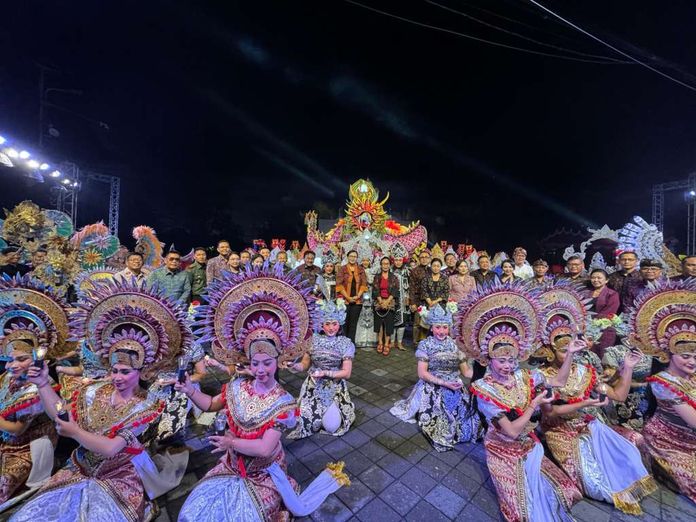Denfest Dibuka