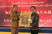Kota Denpasar Raih Penghargaan Indeks Pengelolaan Keuangan Daerah Terbaik Nasional Wawali Arya Wibawa