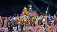 Wali Kota Jaya Negara Buka Gelaran Denpasar Festival Ke-17, Dibalut Inaugurasi Kolosal “Surya Candra” dan Hadirkan 190 UMKM Unggulan Denpasar Denpasar Festival ke-17