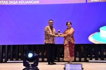 OJK Kembali Raih Predikat Badan Publik Informatif 2024 OJK