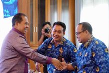 Bahas Penanganan Sampah dan Penataan Baliho, Pj Gubernur Mahendra Jaya Ajak Kabupaten/Kota ‘Ngrombo’ Pj Gubernur Mahendra Jaya