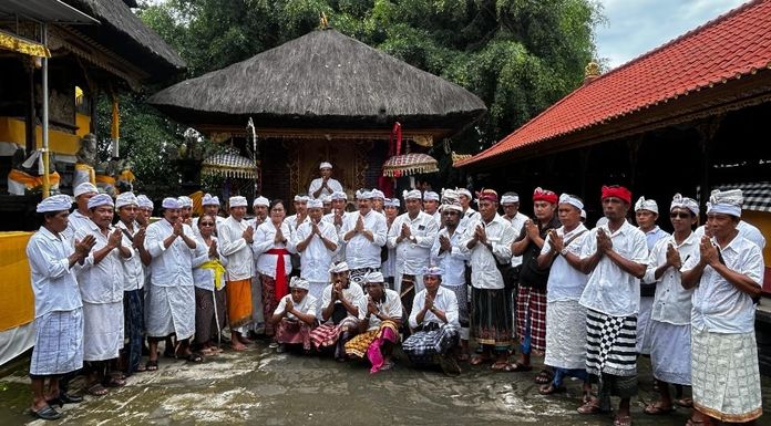 Syukuri Kemenangan Pilkada, Koster-Giri Siap Wujudkan Nangun Sat Kerthi Loka Bali Syukuri Kemenangan Pilkada, Koster-Giri Siap Wujudkan Nangun Sat Kerthi Loka Bali