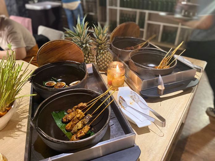 Rayakan Liburan Natal Unik dengan “X’mas in Tropics” dan Balinese Barbeque di Four Points by Sheraton Bali Seminyak