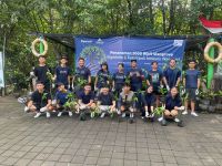 Melawan Abrasi, EIGER Tanam Ribuan Mangrove di Kampoeng Kepiting Wanasari EIGER
