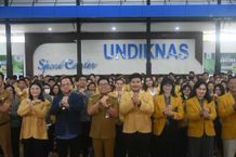 Wawali Agus Arya Wibawa Lepas 936 Peserta KKN dan PKL Undiknas KKN