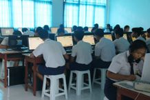 Selain Efek Positif, UN Juga Berdampak Negatif UNBK