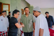 Bupati Giri Prasta Dukung Pemuda Banjar Tainsiat dalam Pelestarian Seni dan Budaya Ogoh ogoh