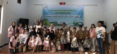 Penyerahan bantuan