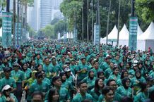 10 Ribu Orang Berjalan 10 Ribu Langkah untuk Lawan Osteoporosis 10 Ribu Orang Berjalan 10 Ribu Langkah untuk Lawan Osteoporosis