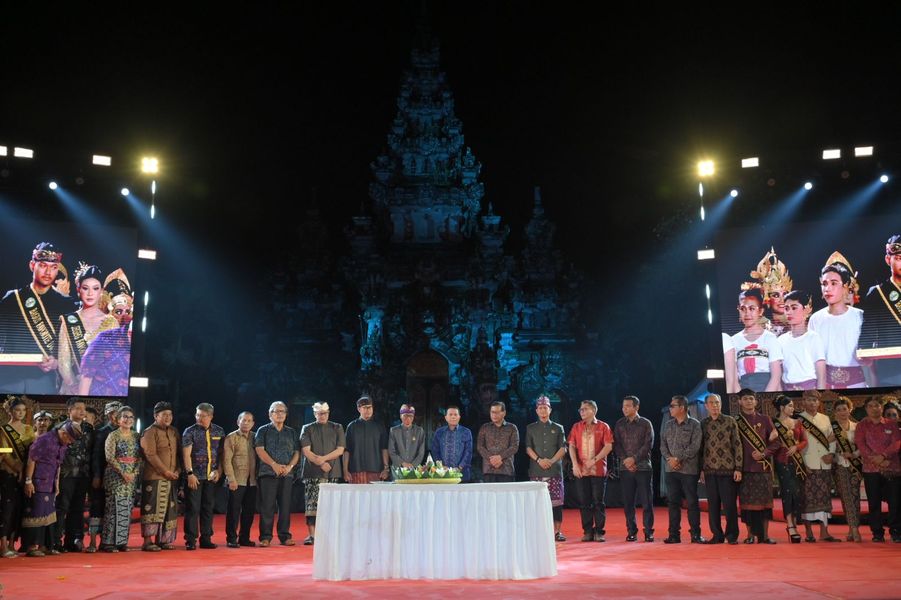 Perayaan Meriah HUT ke-72 Yayasan Dwijendra, Bukti Kepemimpinan dan Keberhasilan Alumni