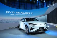 BYD Sealion 7 Resmi Diluncurkan di IIMS 2025 BYD Sealion 7