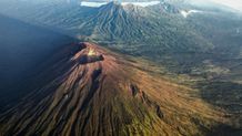 Karya IBTK di Pura Agung Besakih, Aktivitas Pendakian Gunung Agung Ditutup Sementara Gunung Agung