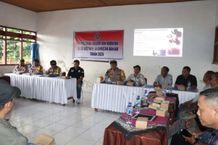 Kapolres Buleleng Beri Penyuluhan Hukum dan Bahaya Narkoba di Desa Sidatapa Hukum