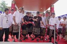 Bupati Giri Prasta Resmikan Kantor Pusat Perumda Air Minum Tirta Mangutama PDAM