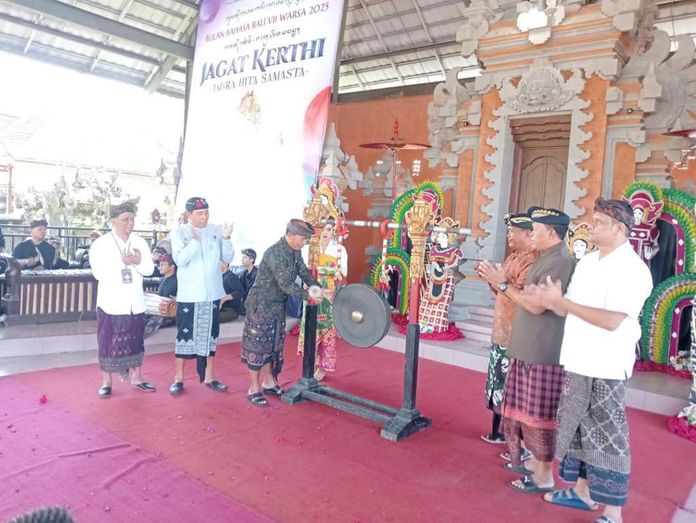 Bulan Bahasa Bali