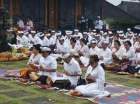 Koster-Giri dan Kepala Daerah Mejaya Jaya di Pura Besakih, Era Baru Bali Dimulai Mejaya Jaya