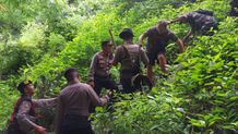 Tim SAR Berhasil Evakuasi WNA Prancis dari Jurang Tim SAR