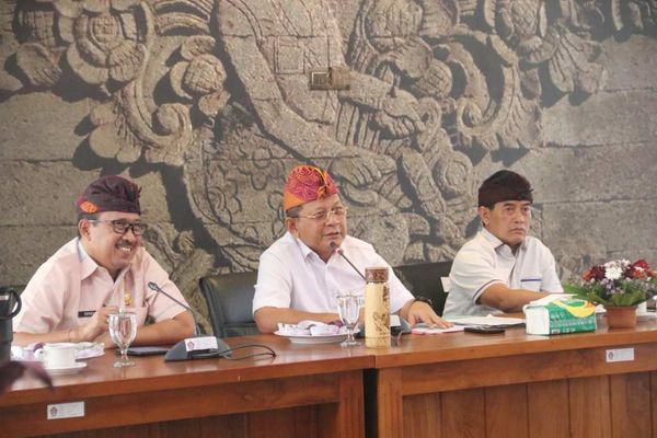 BaliPortalNews_ 100 Hari Kerja 100 Hari Kerja