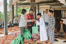 Komunitas Honda ADV Indonesia Regional Bali Berbagi Berkah di Bulan Ramadan HAI