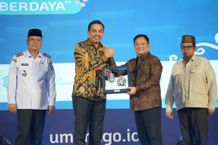 PNM dan Kementerian UMKM Perkuat Literasi Usaha, 1.000 NIB Diserahkan ke Pengusaha Mikro Modal