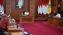 Bertemu Gubernur Bali, PLN Paparkan Kesiapan Pengawalan Pasokan Listrik Jelang Hari Suci Nyepi dan Libur Lebaran Idul Fitri 2025 PLn Gub
