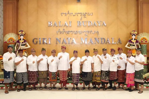 BaliPortalNews_ -Sinergi Pembangunan Bali- Bupati Tabanan Hadiri Rapat Koordinasi Pemerintah Daerah se-Bali (1)