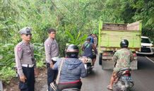 Truk Muatan Pasir Terjun ke Jurang di Karangasem, Sopir Selamat Setelah Loncat Truk Pasir