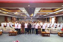 Dorong Regenerasi dan Penguatan Tata Kelola Koperasi, Wawali Arya Wibawa Buka Rakerda Dekopinda Kota Denpasar Rakerda Dekopinda Kota Denpasar