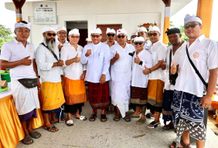 Sekda Alit Wiradana Hadiri Pemelaspasan Balai Bendega Kelompok Nelayan Mina Sari Asih Sanur Bendega