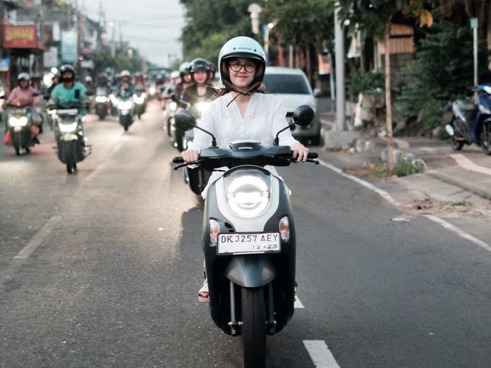 Berkendara Aman