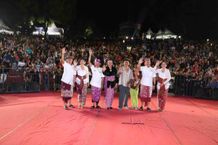 Dibuka Gubernur Bali, Ribuan Masyarakat Tumpah Ruah Padati Pembukaan Malam Apresiasi Seni HUT ke-421 Kota Singaraja HUT