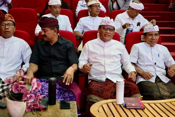 Hadir